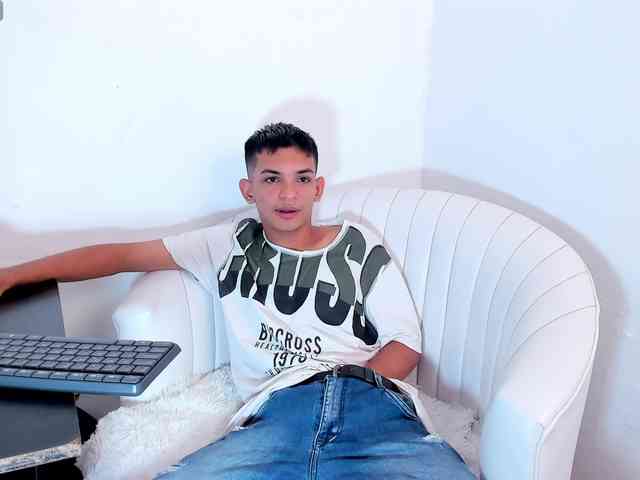 littlecum18