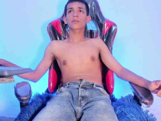 littlecum18