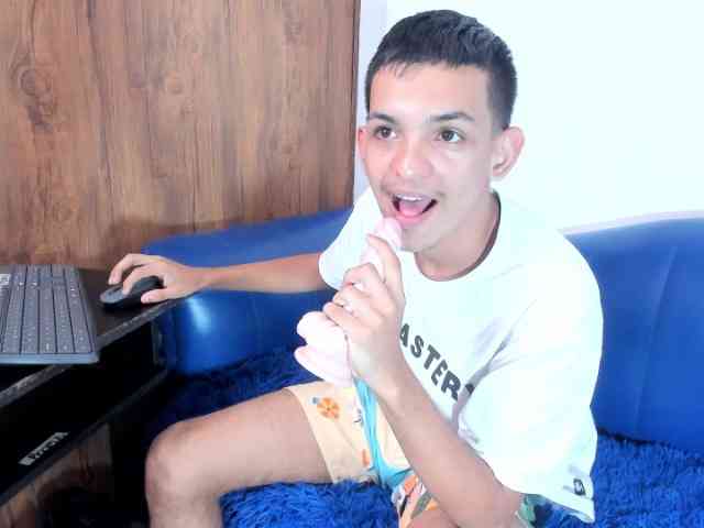 littlecum18