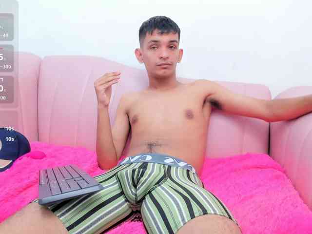 littlecum18 littlecum18