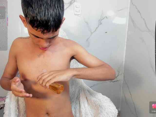 littlecum18