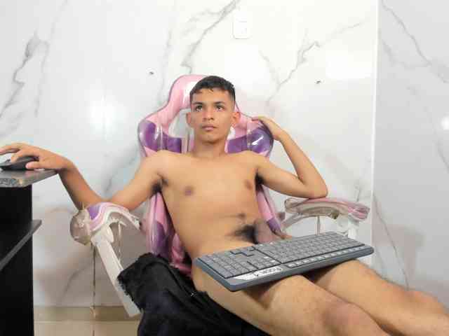 littlecum18