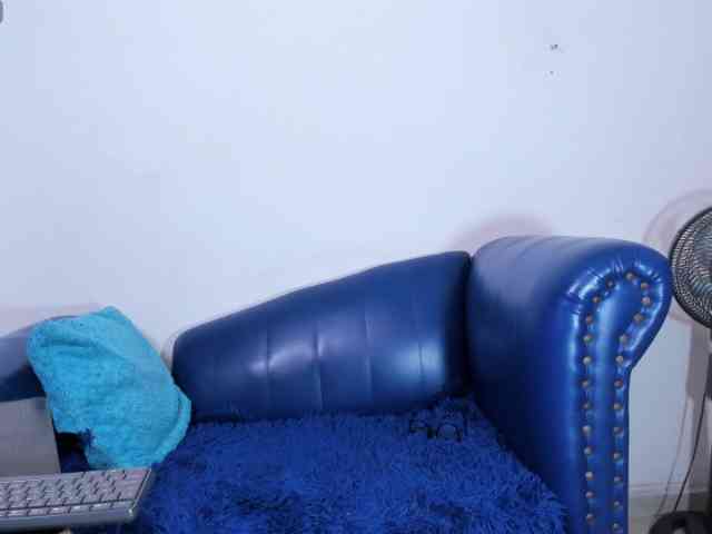 littlecum18