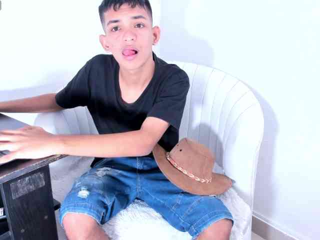 littlecum18