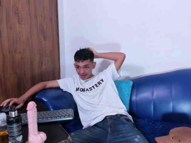 littlecum18