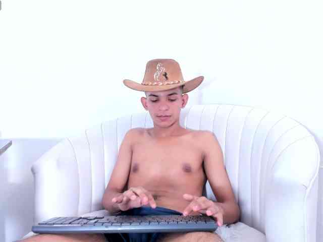 littlecum18