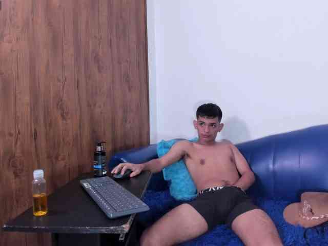 littlecum18