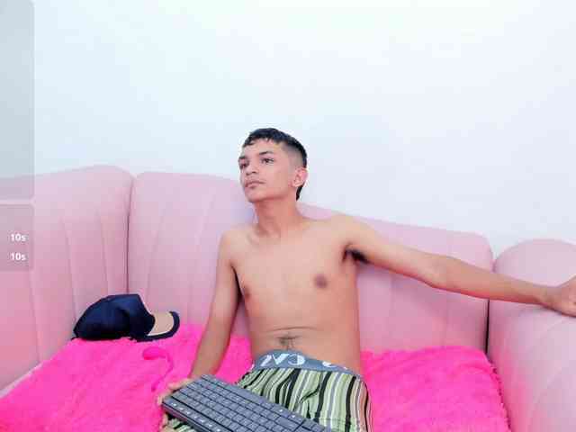 littlecum18