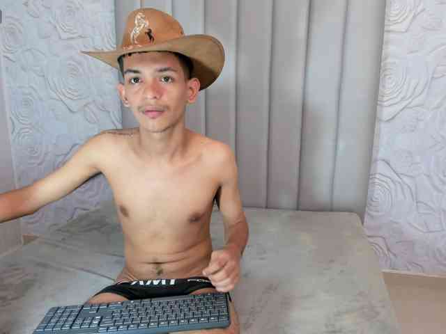 littlecum18