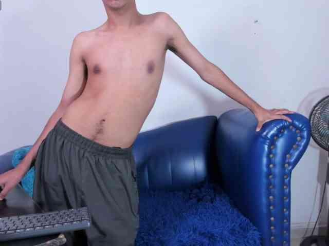 littlecum18