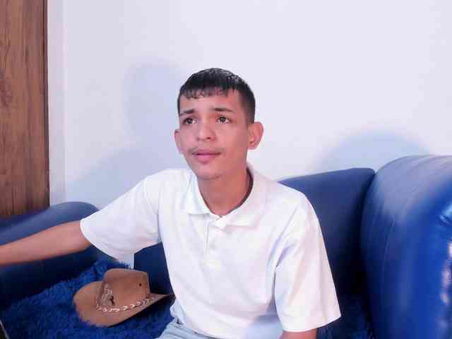 littlecum18