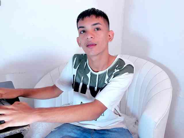littlecum18