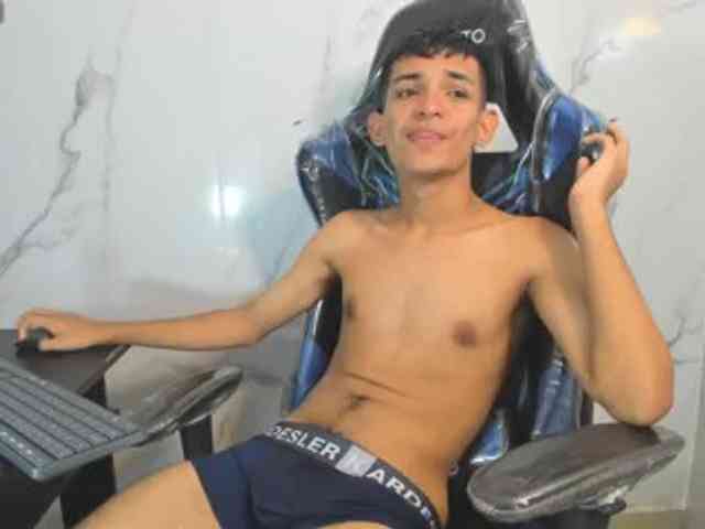littlecum18