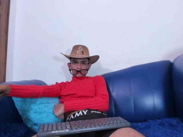 littlecum18