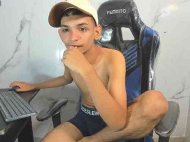 littlecum18