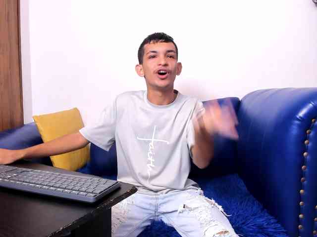 littlecum18 littlecum18