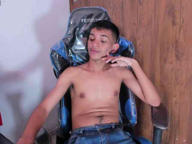 littlecum18