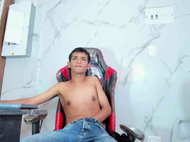 littlecum18