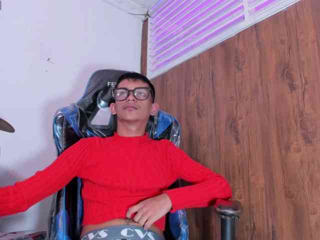 littlecum18
