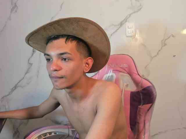 littlecum18
