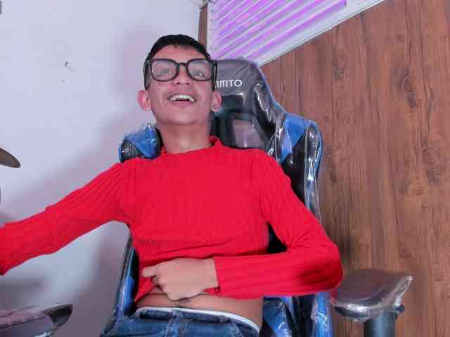 littlecum18