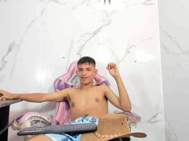 littlecum18