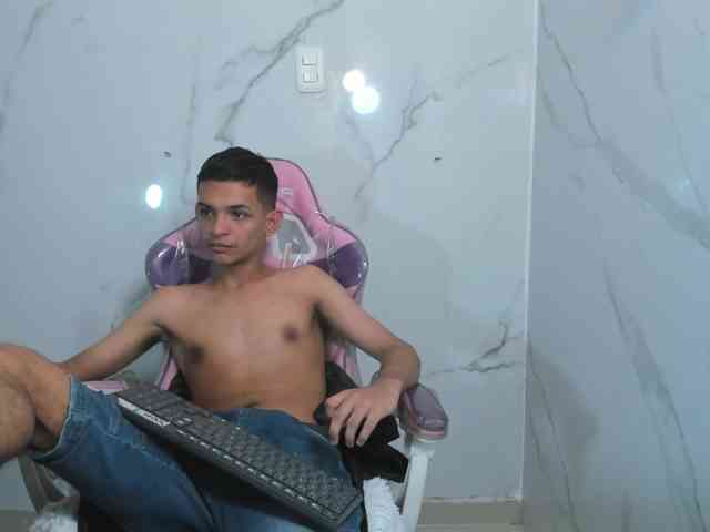 littlecum18