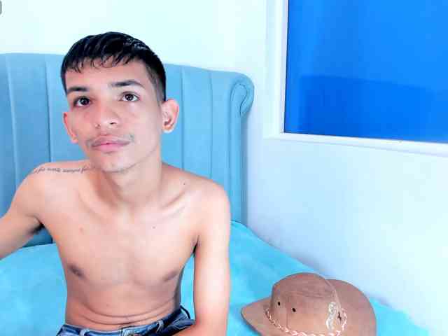littlecum18