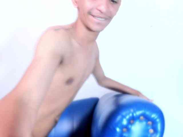 littlecum18