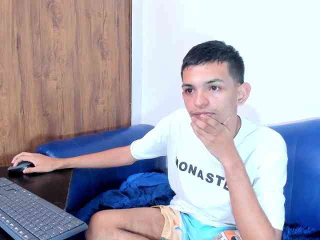 littlecum18