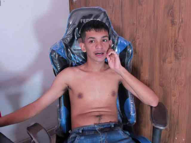 littlecum18