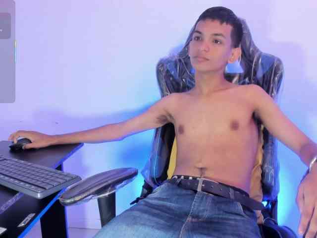 littlecum18