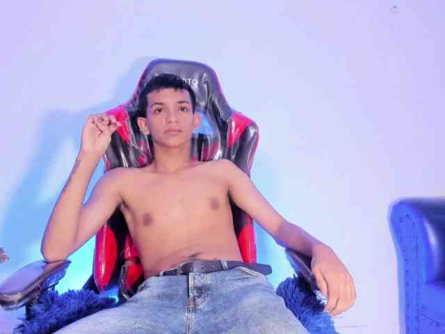 littlecum18
