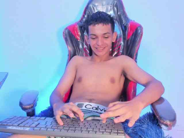 littlecum18