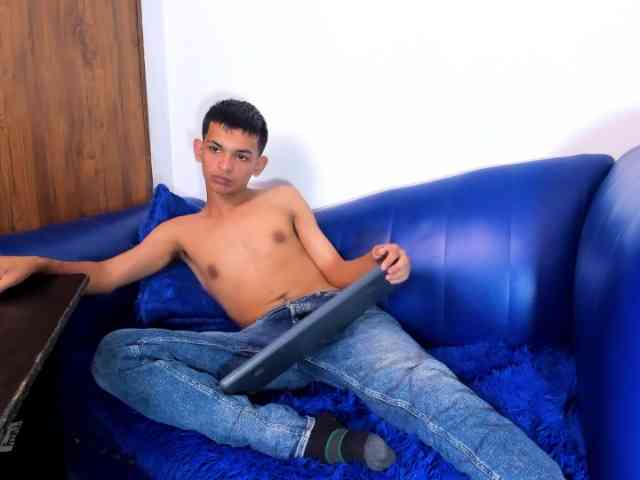littlecum18