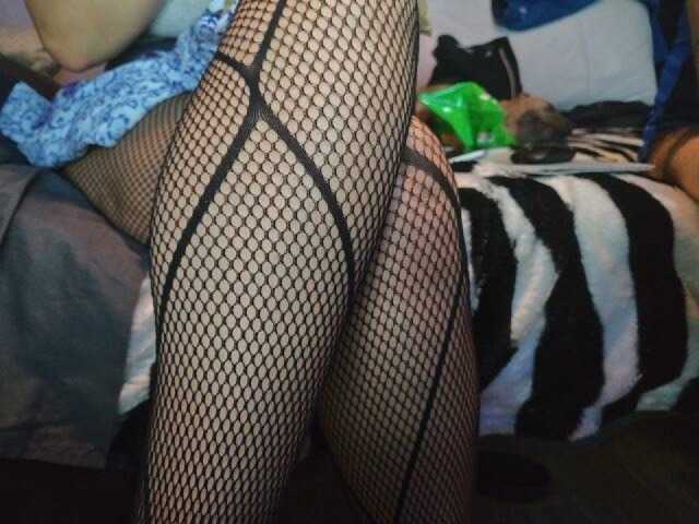 HerculoySenos live cam on BongaCams
