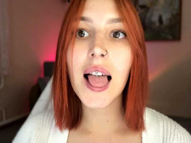 Loozzyy live cam on BongaCams