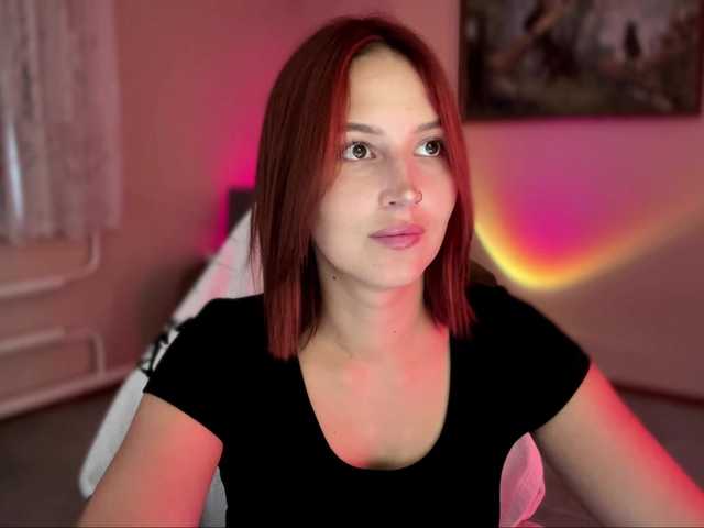 Loozzyy live cam on BongaCams