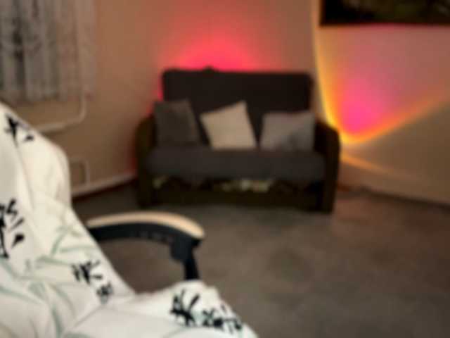 Loozzyy live cam on BongaCams
