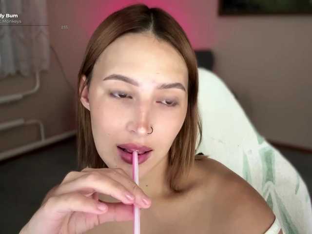 Loozzyy live cam on BongaCams