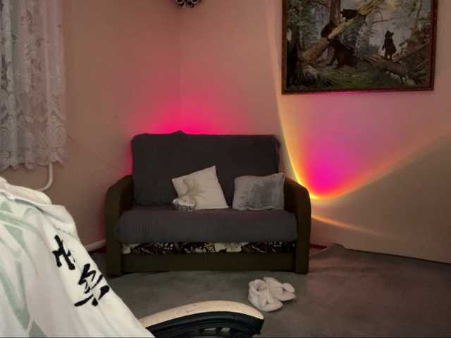 Loozzyy live cam