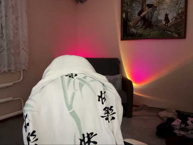 Loozzyy live cam on BongaCams