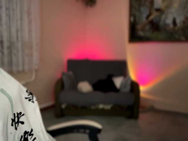Loozzyy live cam on BongaCams