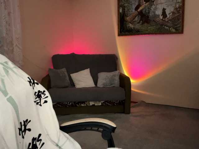 Loozzyy live cam on BongaCams