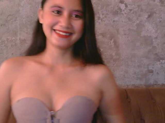 Enchantes24 live cam on BongaCams