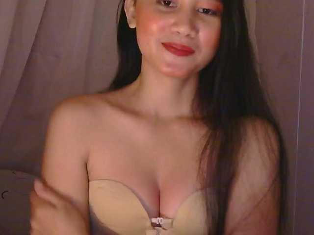 Enchantes24 live cam on BongaCams