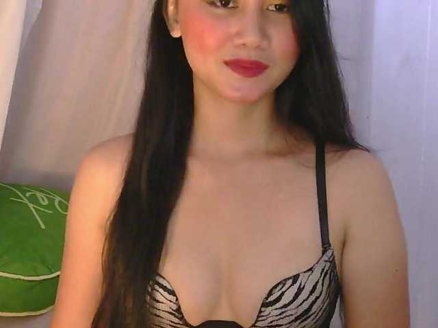 Enchantes24 live cam on BongaCams