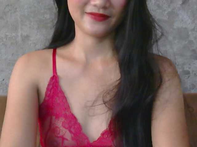 Enchantes24 live cam on BongaCams