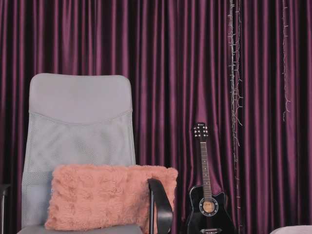 RileyNox live cam preview