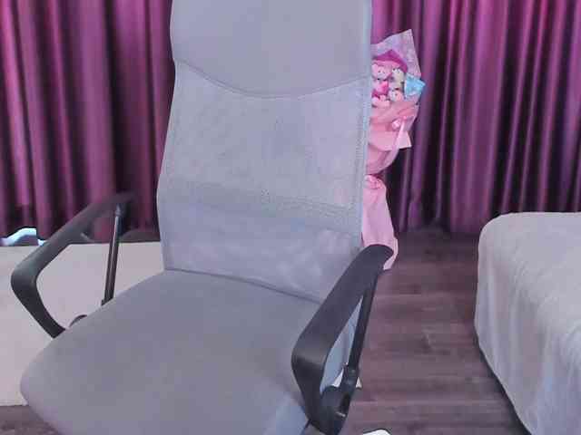 RileyNox Live Webcam on BongaCams